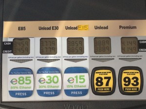 1280px-Blender_fuels_close-up_view